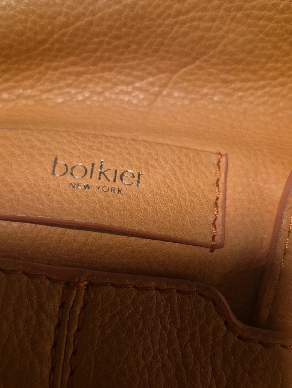 Women's Leather Backpack in Warm Tan - Stylish Everyday Carry